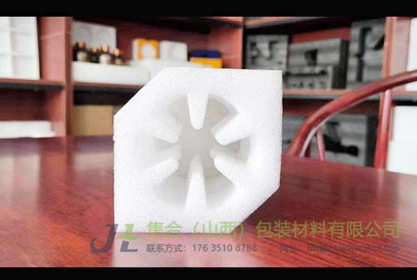 山西珍珠棉廠-設(shè)計制作各種珍珠棉托盤珍珠棉內(nèi)襯珍珠棉異形材