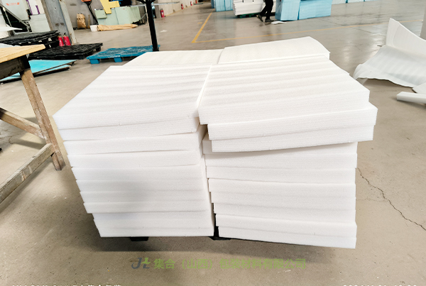 安徽省 EPE 珍珠棉板材-集合包裝專業(yè)生產(chǎn)珍珠棉板、珍珠棉板材、白色珍珠棉板材高性價(jià)比