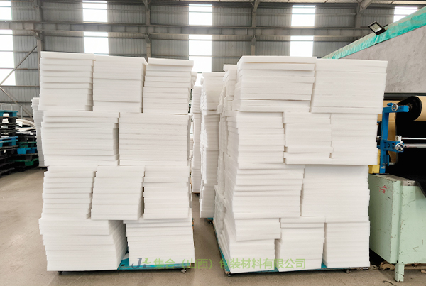 古縣珍珠棉板-珍珠棉廠家專業(yè)生產(chǎn)黑色珍珠棉板材、白色珍珠棉板材、復(fù)合珍珠棉板材物美價(jià)廉