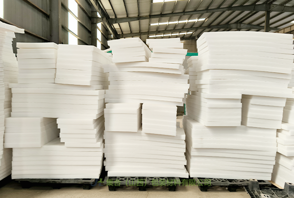 新鄉(xiāng)珍珠棉板材定做廠家-太原珍珠棉廠家專業(yè)生產(chǎn)高密度珍珠棉板材、白色珍珠棉板材、復(fù)合珍珠棉板材工廠直發(fā)