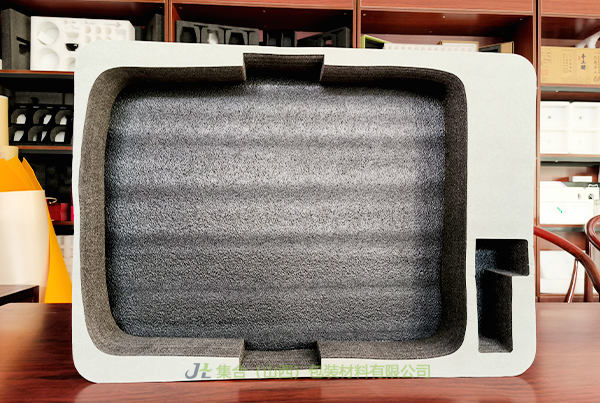 柳林珍珠棉盒-山西珍珠棉廠家專業(yè)生產(chǎn)EPE盒、EPE禮盒內(nèi)襯、EPE珍珠棉禮盒內(nèi)襯原廠直發(fā)貨