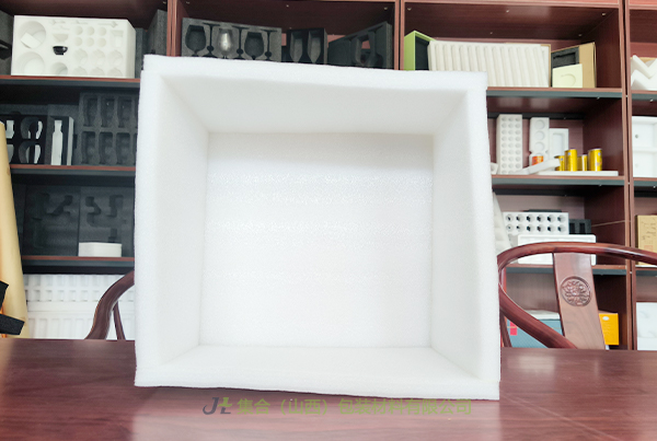 汾陽珍珠棉盒-太原珍珠棉廠專業(yè)生產(chǎn)珍珠棉禮盒內(nèi)襯、EPE盒、EPE珍珠棉禮盒內(nèi)襯原廠直銷貨