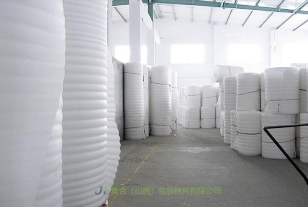 翼城珍珠棉卷材-珍珠棉廠家專業(yè)生產(chǎn)珍珠棉卷棉、珍珠棉保溫卷棉、珍珠棉大棚保溫卷棉可靠好品質(zhì)