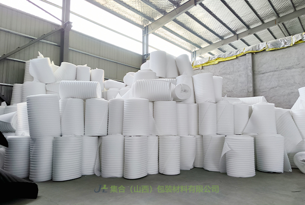 右玉珍珠棉卷材-集合包裝專業(yè)生產珍珠棉卷棉、EPE卷棉、珍珠棉保溫卷棉物美價廉