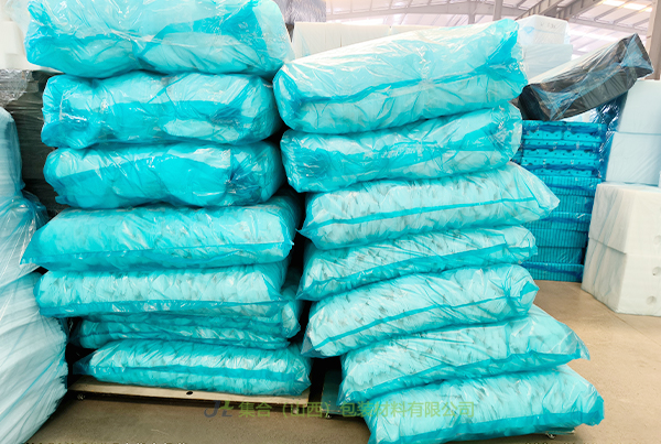 電腦珍珠棉支架, 珍珠棉板, IXPE復(fù)合EPE珍珠棉板材, EPE珍珠棉內(nèi)襯, 黑色EPE板材, XPE復(fù)合珍珠棉板材, 供應(yīng)汾陽(yáng)珍珠棉