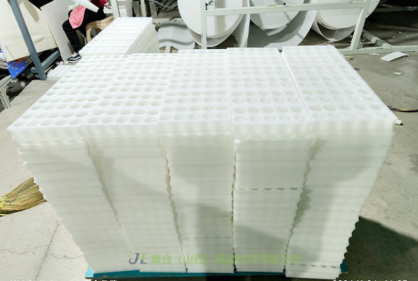 焦作珍珠棉定制廠家-集合包裝專業(yè)生產(chǎn)EPE珍珠棉板、EPE珍珠棉片、貼絨布EPE板材品質(zhì)上乘