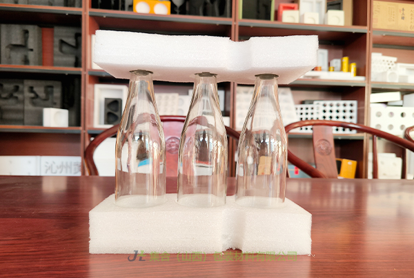 珍珠棉托盤, 珍珠棉支架, 珍珠棉內(nèi)襯, 珍珠棉盒, 珍珠棉水果托, 珍珠棉果托, 臨猗哪里定做EPE珍珠棉包裝