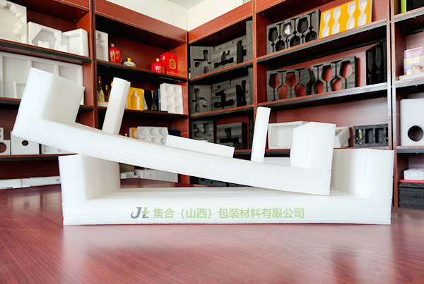 交城珍珠棉支架-太原珍珠棉廠家專業(yè)生產(chǎn)珍珠棉支架、EPE支架、EPE珍珠棉支架優(yōu)質(zhì)實(shí)惠