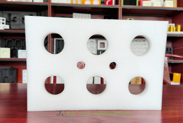 萬柏林珍珠棉支架-太原珍珠棉廠專業(yè)生產(chǎn)EPE支架、EPE珍珠棉支架、電腦珍珠棉支架工廠直發(fā)