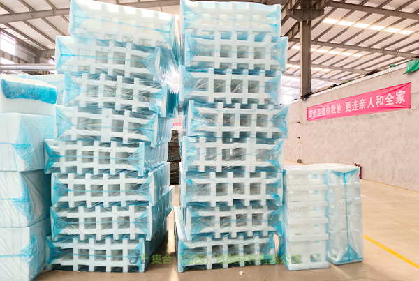 供應(yīng)祁縣EPE珍珠棉-集合包裝專(zhuān)業(yè)生產(chǎn)汽車(chē)配件珍珠棉托盤(pán)、EPE片、珍珠棉定制產(chǎn)品源頭發(fā)貨